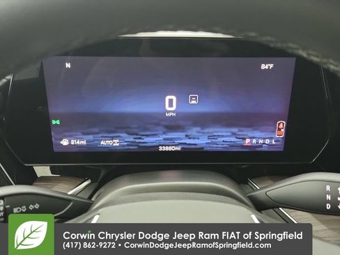 Used 2025 Chevrolet Suburban Z71 AWD/4WD image 7