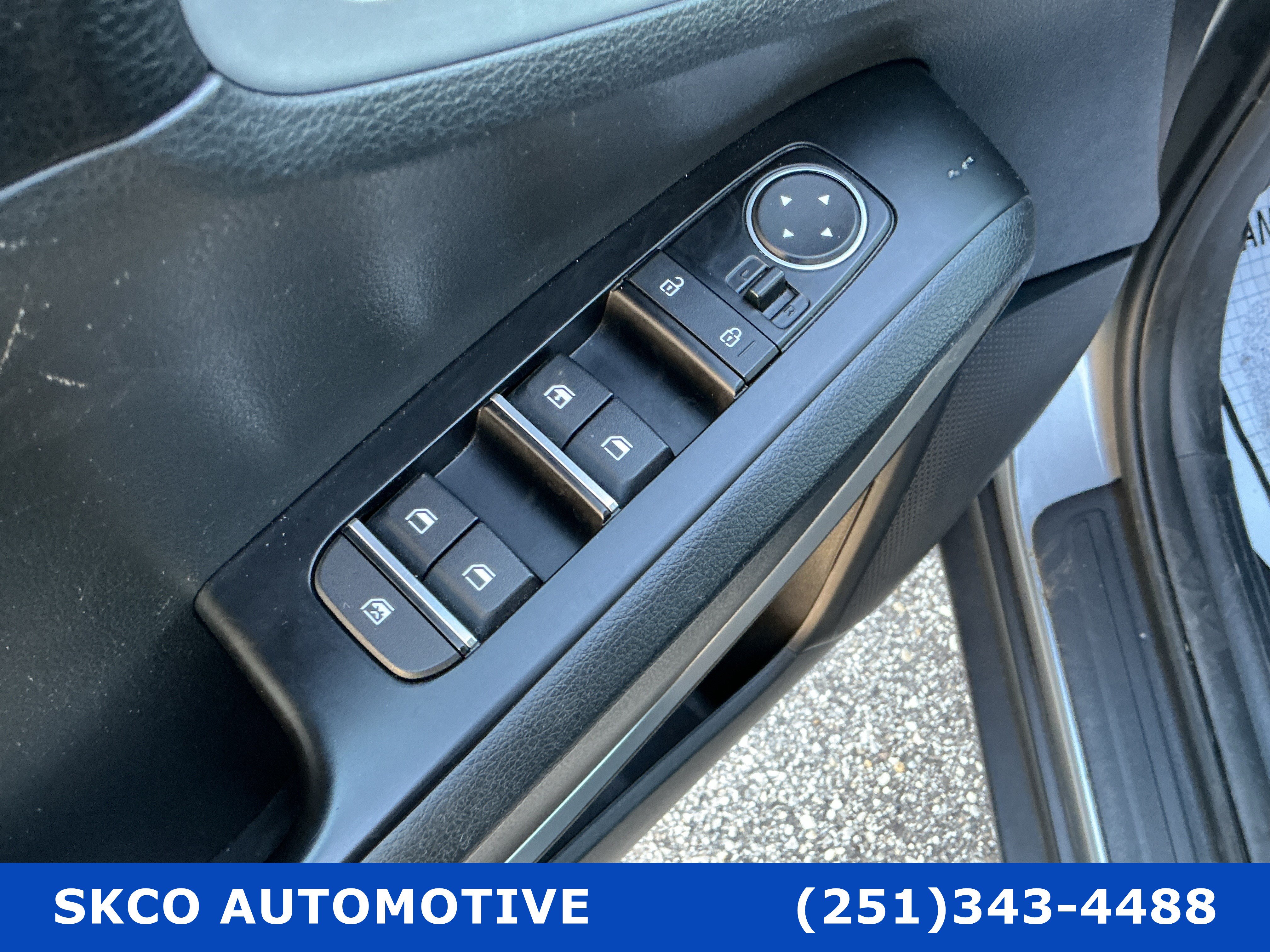 Used 2024 Kia Soul LX w/ Option Group 015 FWD image 22