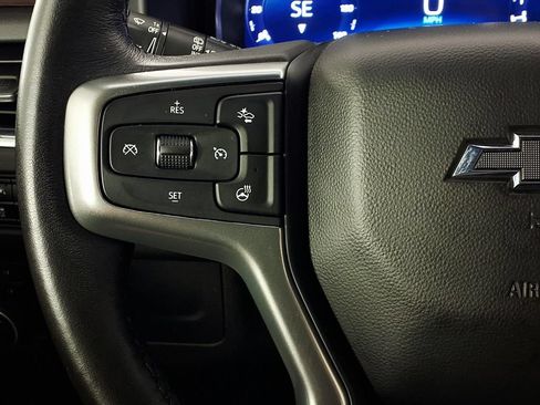Used 2022 Chevrolet Tahoe Z71 w/ Luxury Package AWD/4WD image 20