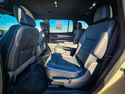 New 2026 Buick Enclave Sport Touring w/ Power Package AWD/4WD image 33