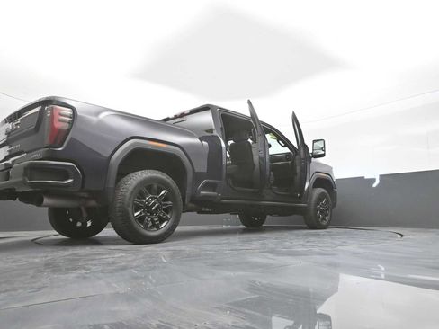 Used 2024 GMC Sierra 2500 AT4 w/ AT4 Premium Plus Package AWD/4WD image 48