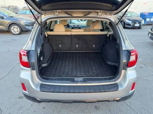 Used 2015 Subaru Outback 2.5i Limited AWD/4WD image 24