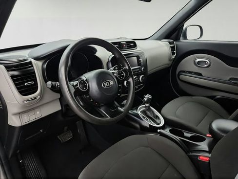 Used 2019 Kia Soul FWD image 9