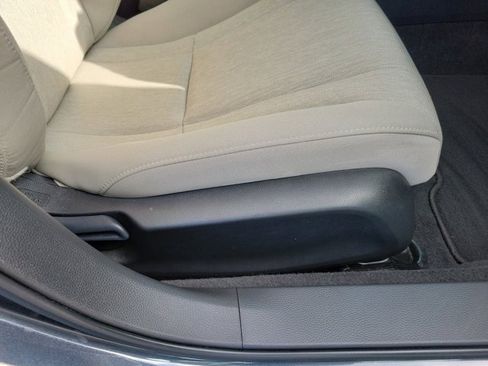 Certified 2023 Honda Accord EX image 7