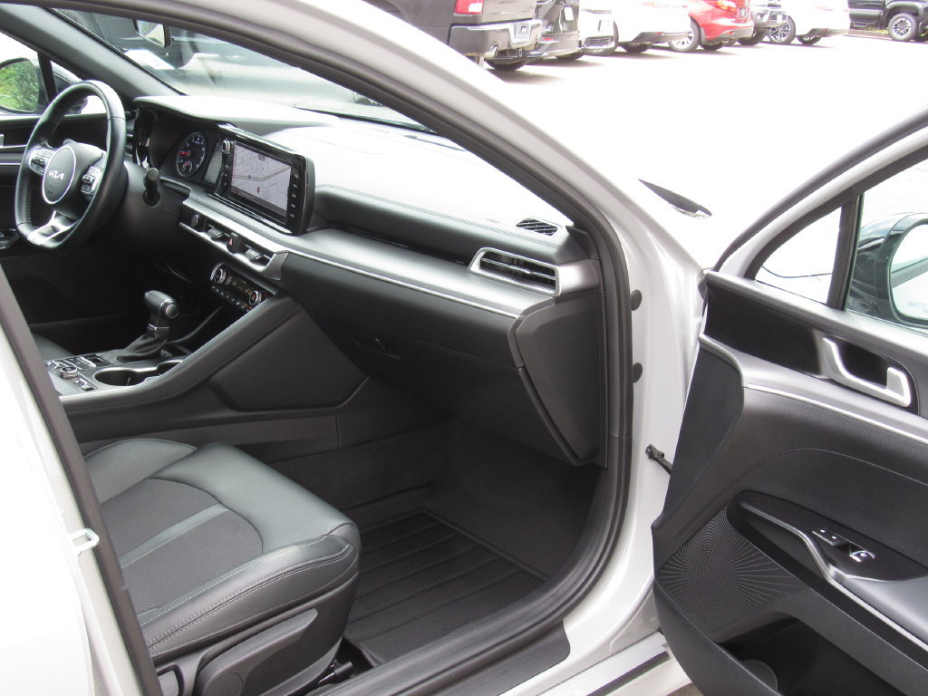Certified 2024 Kia K5 GT-Line FWD image 17