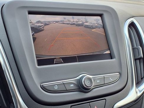 Used 2023 Chevrolet Equinox LT FWD image 8
