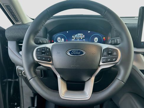 New 2026 Ford Explorer Active RWD image 7