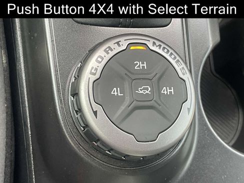 Used 2023 Ford Bronco Black Diamond image 8