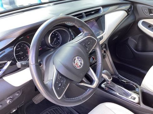 Used 2022 Buick Encore GX Preferred w/ Sport Touring Package FWD image 24