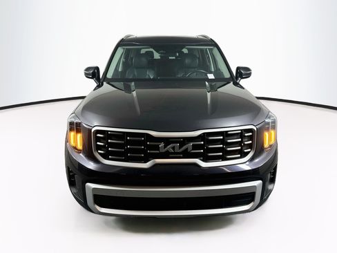 Used 2025 Kia Telluride S FWD image 2