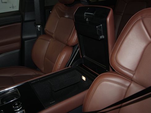 New 2026 Lincoln Aviator Reserve AWD/4WD image 19