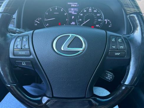 Used 2013 Lexus LS 460 w/ Comfort Pkg image 36