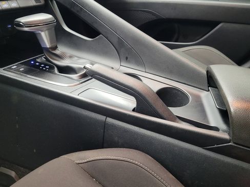 Used 2025 Hyundai Elantra Sport FWD image 26