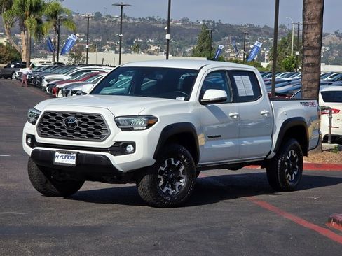 Used 2023 Toyota Tacoma TRD Off-Road w/ Black Out Package (TMS) image 2