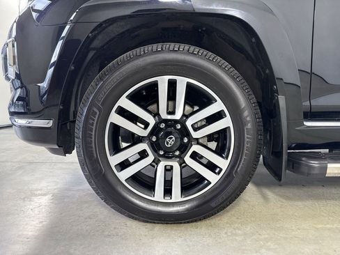 Used 2023 Toyota 4Runner Limited AWD/4WD image 13