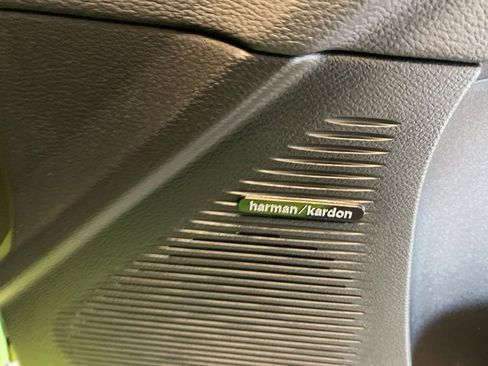 Used 2015 Dodge Challenger SRT Hellcat image 34