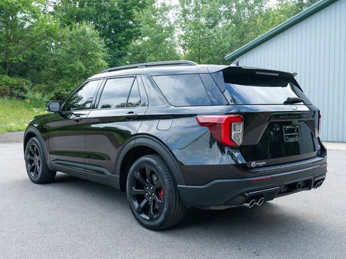 Used 2023 Ford Explorer ST w/ Technology Package AWD/4WD image 5