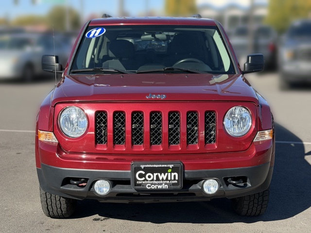Used 2011 Jeep Patriot Latitude AWD/4WD image 6