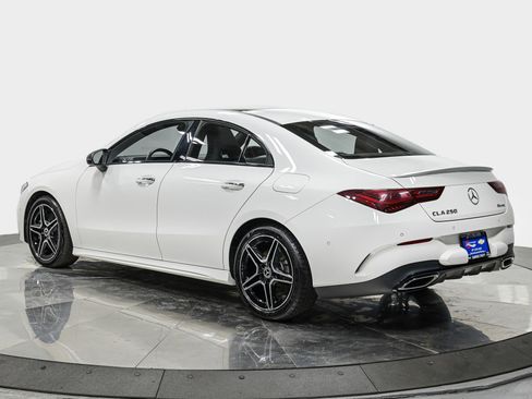 Used 2025 Mercedes-Benz CLA 250 4MATIC image 4