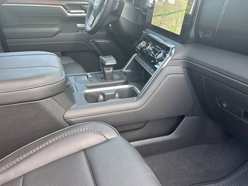 New 2026 GMC Sierra 1500 Denali w/ Denali Reserve Package image 17