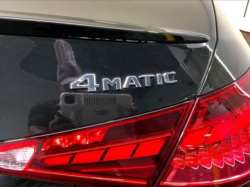 Used 2023 Mercedes-Benz C 300 4MATIC Sedan image 10