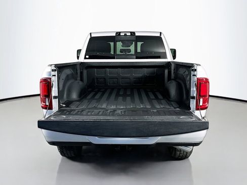 New 2026 RAM 2500 Laramie AWD/4WD image 16