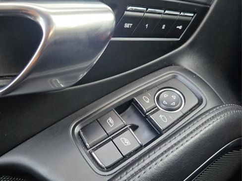 Used 2019 Porsche 911 Turbo image 35