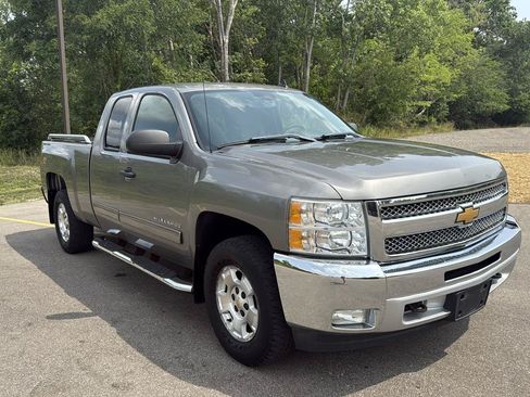 Used 2013 Chevrolet Silverado 1500 LT w/ All-Star Edition AWD/4WD image 3