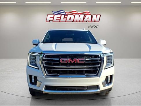Used 2023 GMC Yukon SLT AWD/4WD image 9
