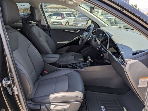 Certified 2024 Kia Niro EX FWD image 27