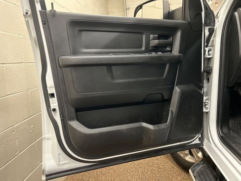 Used 2022 RAM 3500 Tradesman w/ Chrome Appearance Group image 13