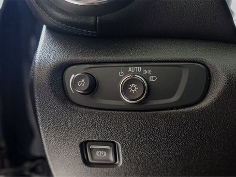 Used 2022 Chevrolet Blazer LT image 19