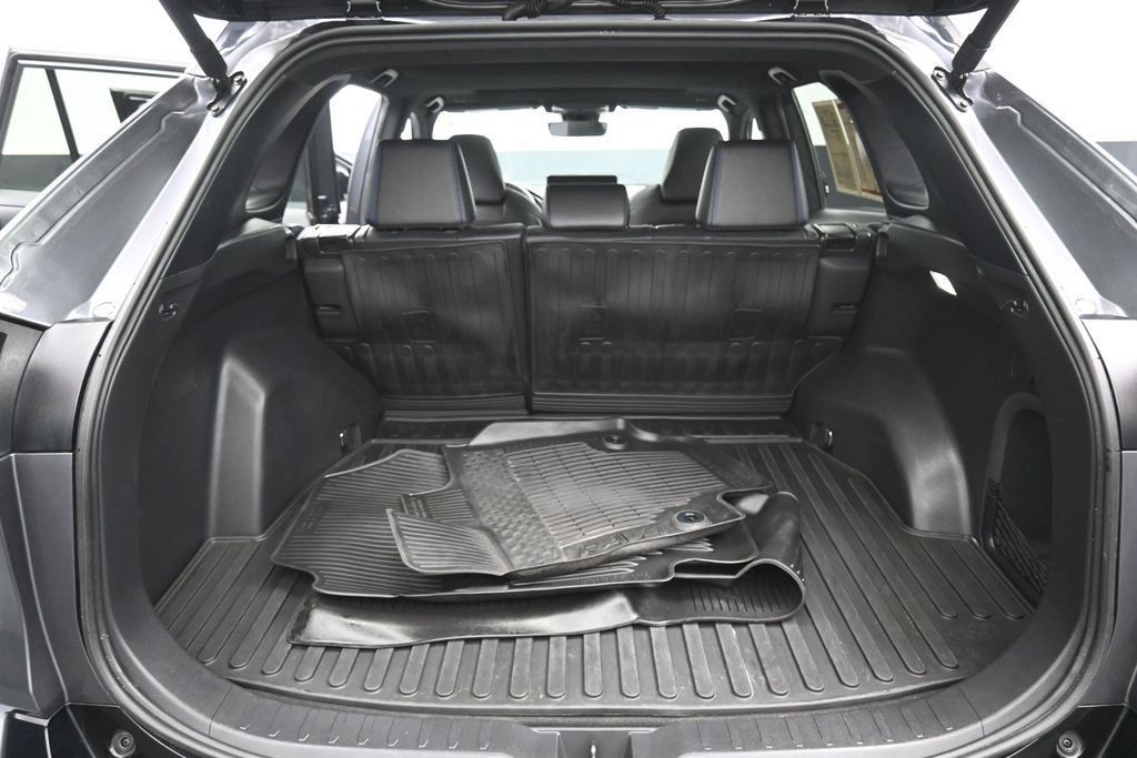 Used 2024 Toyota RAV4 XSE AWD/4WD image 30