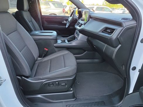 Used 2024 GMC Yukon SLE AWD/4WD image 30