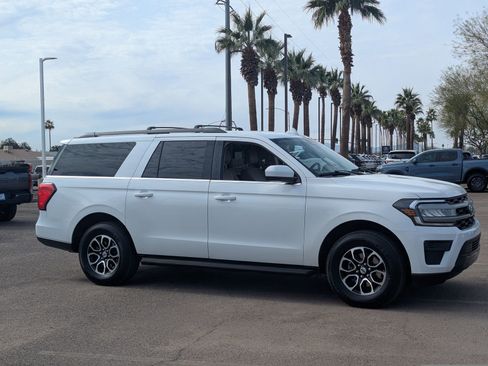 Certified 2024 Ford Expedition Max XLT image 7