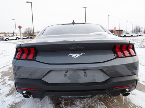 Used 2024 Ford Mustang Coupe image 13