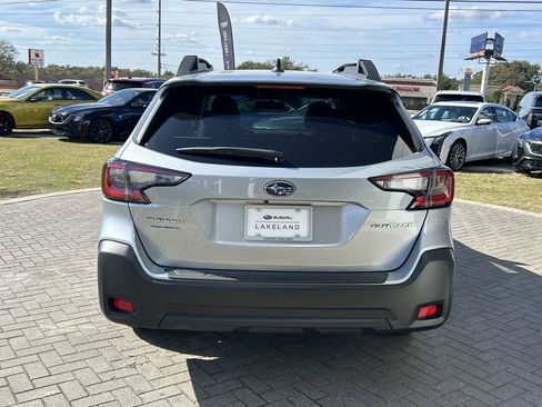 Used 2025 Subaru Outback Premium w/ Popular Package #1A image 5