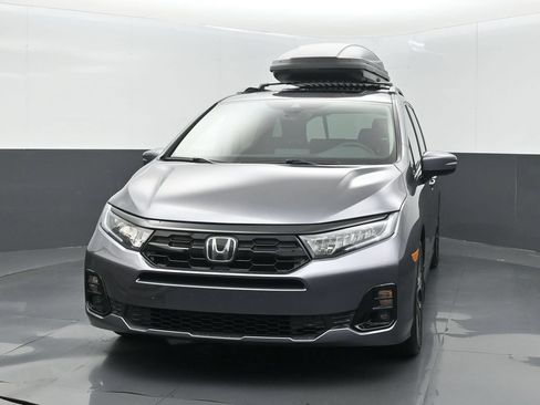 Used 2026 Honda Odyssey Elite image 2