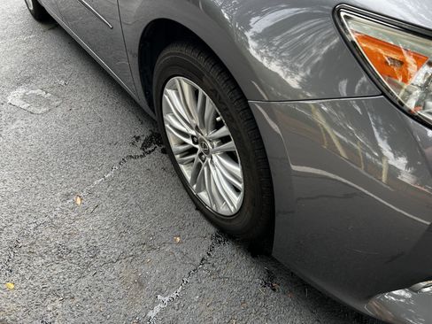 Used 2013 Lexus ES 350 w/ Luxury Pkg FWD image 12