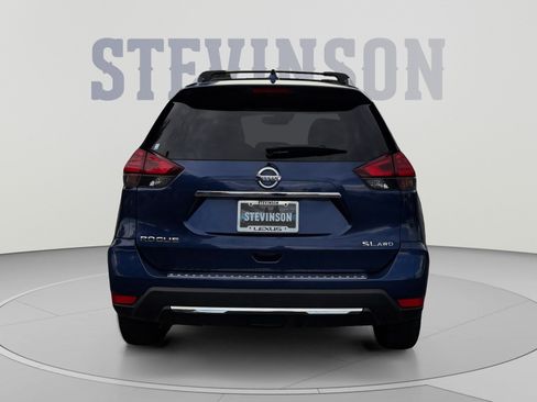 Used 2017 Nissan Rogue SL AWD/4WD image 4