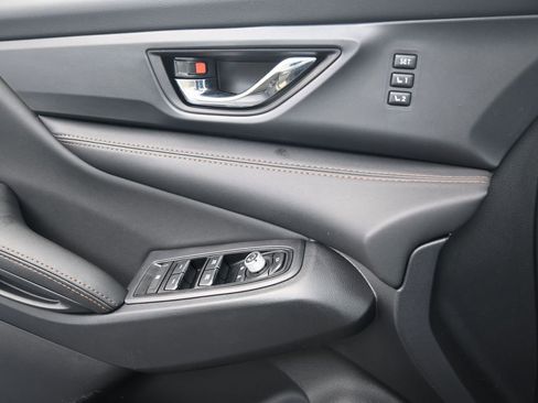 Certified 2025 Subaru Ascent Bronze Edition AWD/4WD image 16