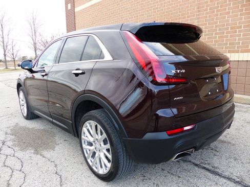 Used 2021 Cadillac XT4 Luxury w/ Cold Weather Package AWD/4WD image 8