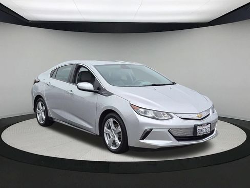 Certified 2018 Chevrolet Volt LT w/ Comfort Package FWD image 2