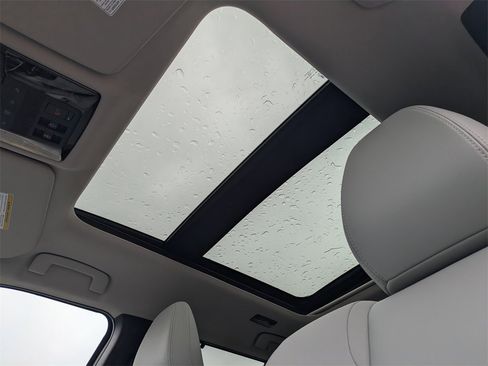 New 2025 Mitsubishi Outlander SEL image 21