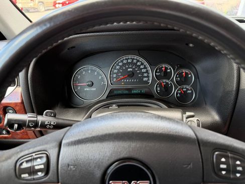 Used 2006 GMC Envoy XL SLT AWD/4WD image 25