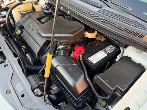 Used 2010 Lincoln MKX 2WD image 13