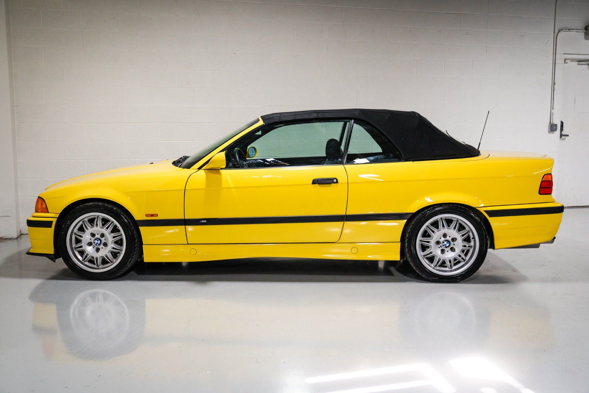Used 1999 BMW M3 Convertible RWD image 35