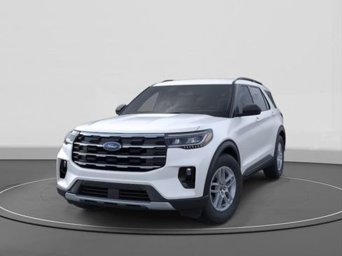 New 2026 Ford Explorer Active image 2