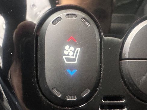 Used 2016 Kia Soul + w/ Primo Package image 38