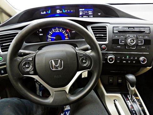 Used 2015 Honda Civic LX image 17